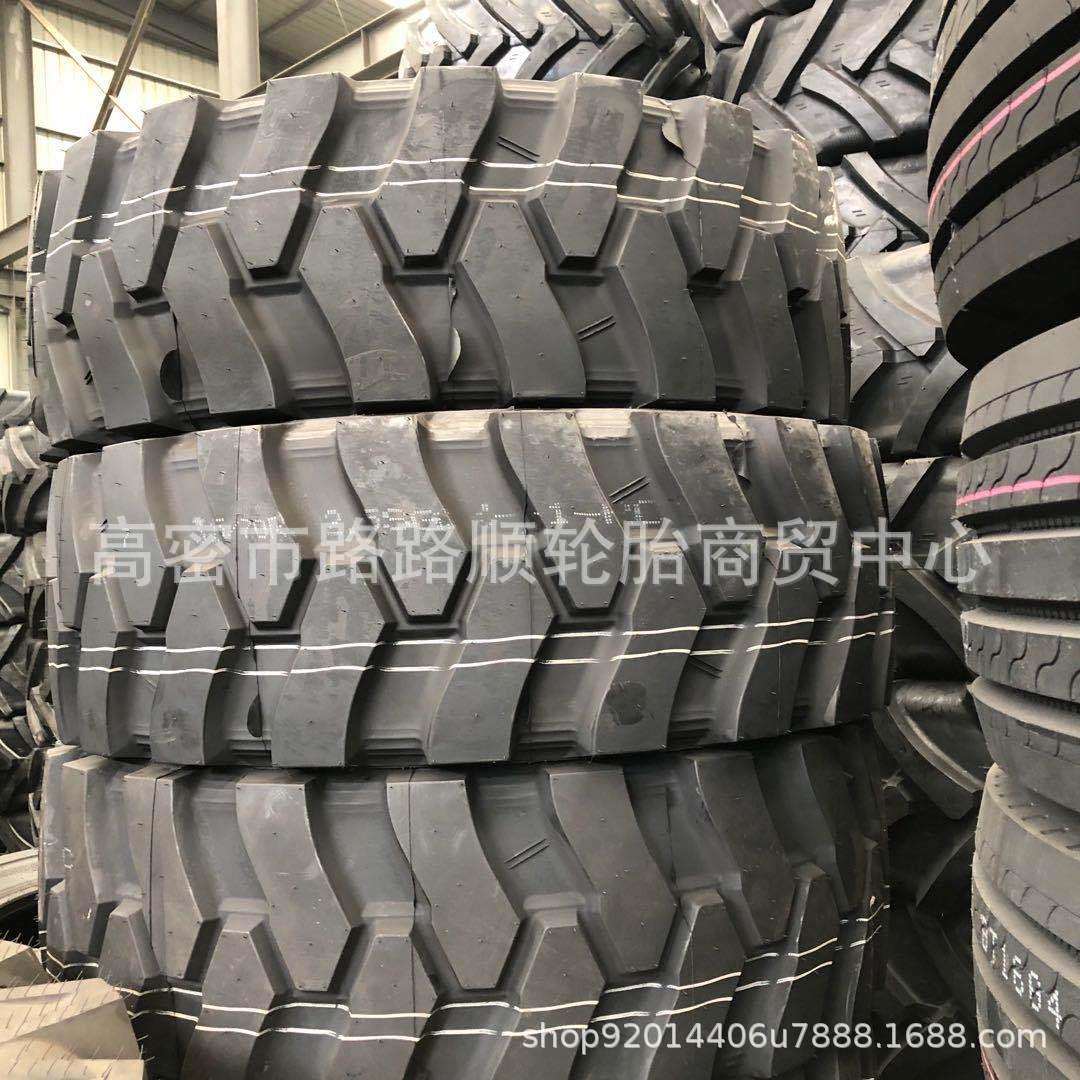 全钢卡车真空轮胎越野人字花挖沟机工程轮胎315/70R22.5