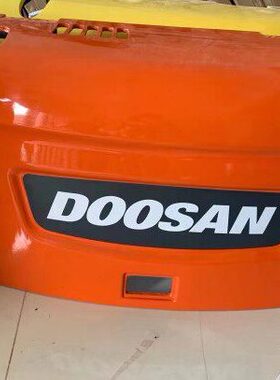 盖山  0斗55工具箱    80x60 机盖8挖掘机d配件  g