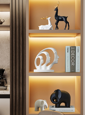 北欧轻奢电视柜酒柜软装饰品v摆件高端办公室客厅餐柜工艺礼品摆