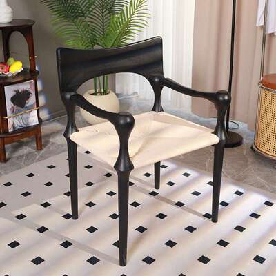 法式复古实木餐椅创意简约黑色扶手椅书房椅中古编织白蜡木椅子