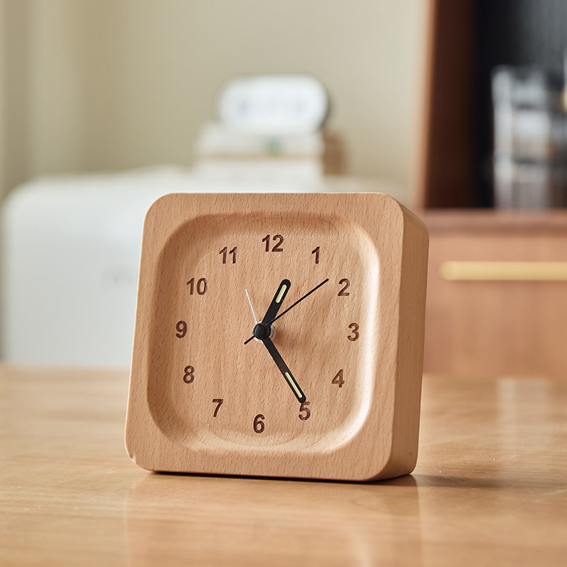 简约桌面实木夜光闹o钟静音座钟办公家用台式摆件原木床头小时钟