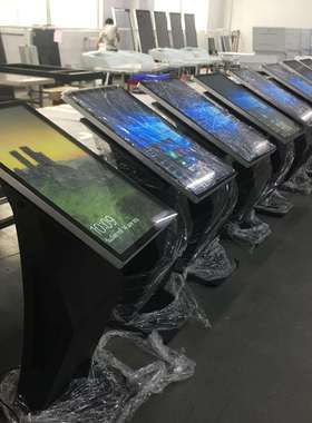 万马32寸卧式触摸一体机 竖挂电容屏 全黑色 window10英文专业版