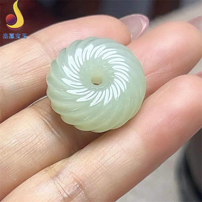 【时来运转】和田玉螺旋纹吊坠平安扣玉佩男女佩戴富贵扣鱼坠颈饰