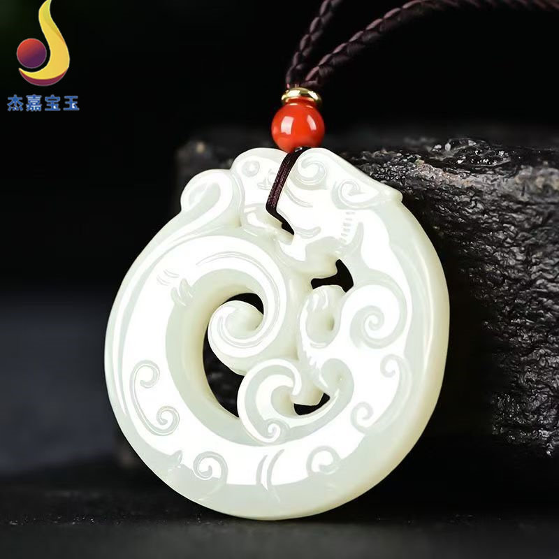 【龙的传人】和田玉龙牌吊坠男女款玉石挂件仿古生肖龙项链玉坠
