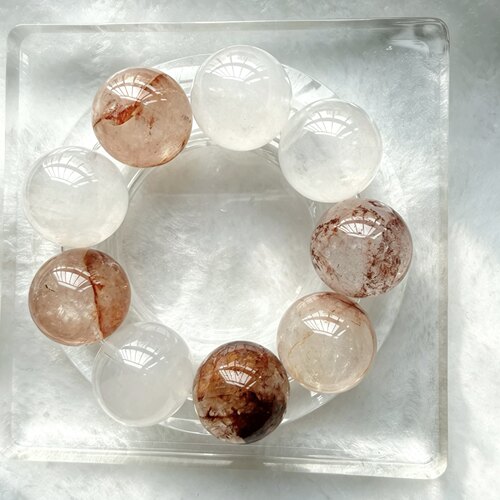 天然红胶花雪花白水晶大颗粒手链显白礼物