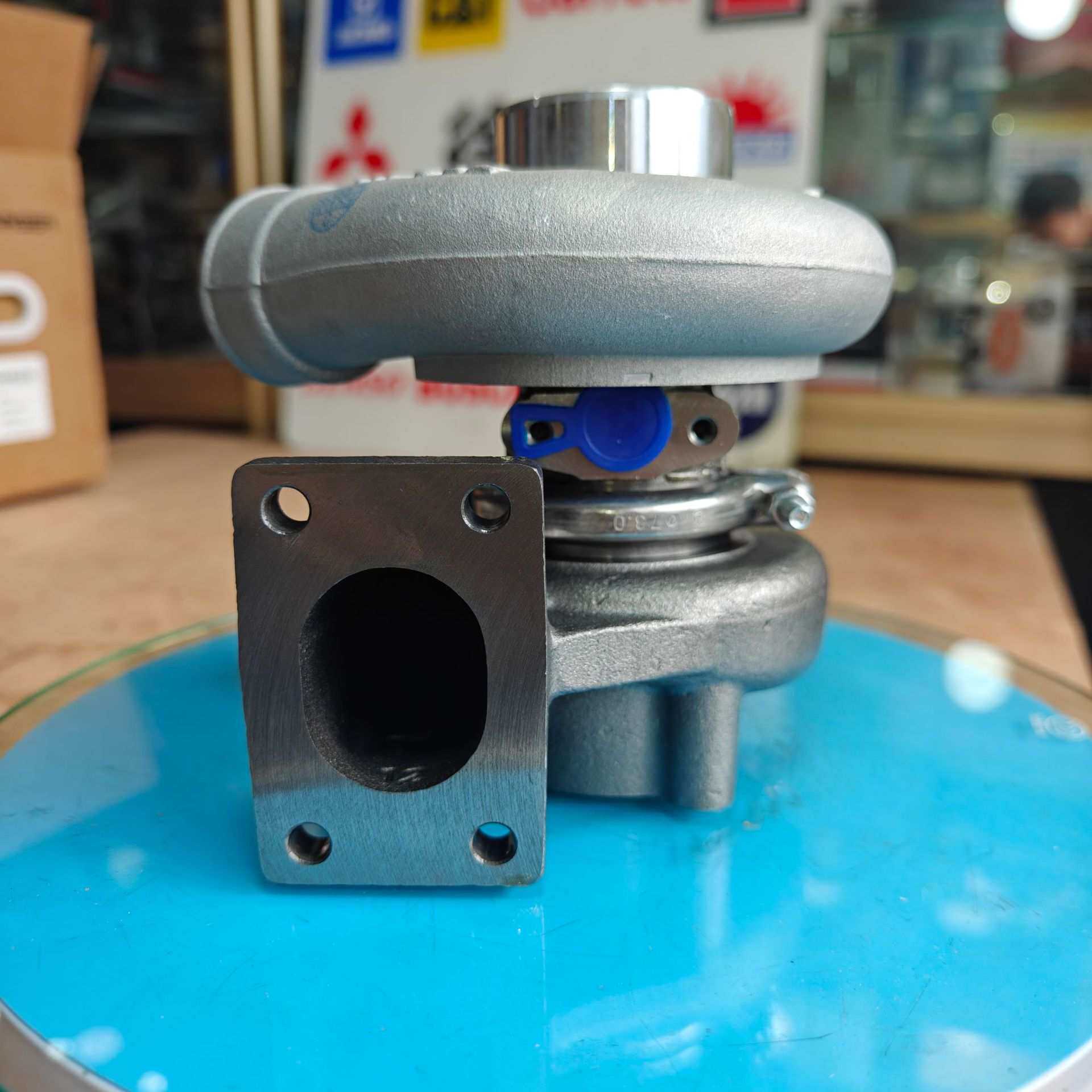 涡轮增压器ASSY 4BG1 TRD04 DCA-70USI 零件号 8973777890