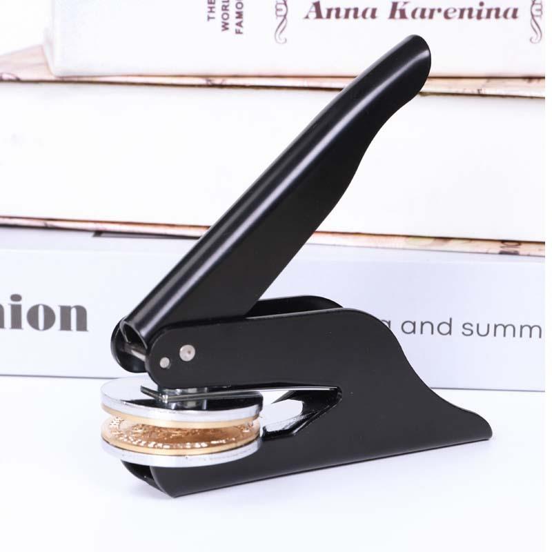 大号黑色纯面钢印 来图定 制LOGO 压印手钳压纹不锈钢印章 压花机