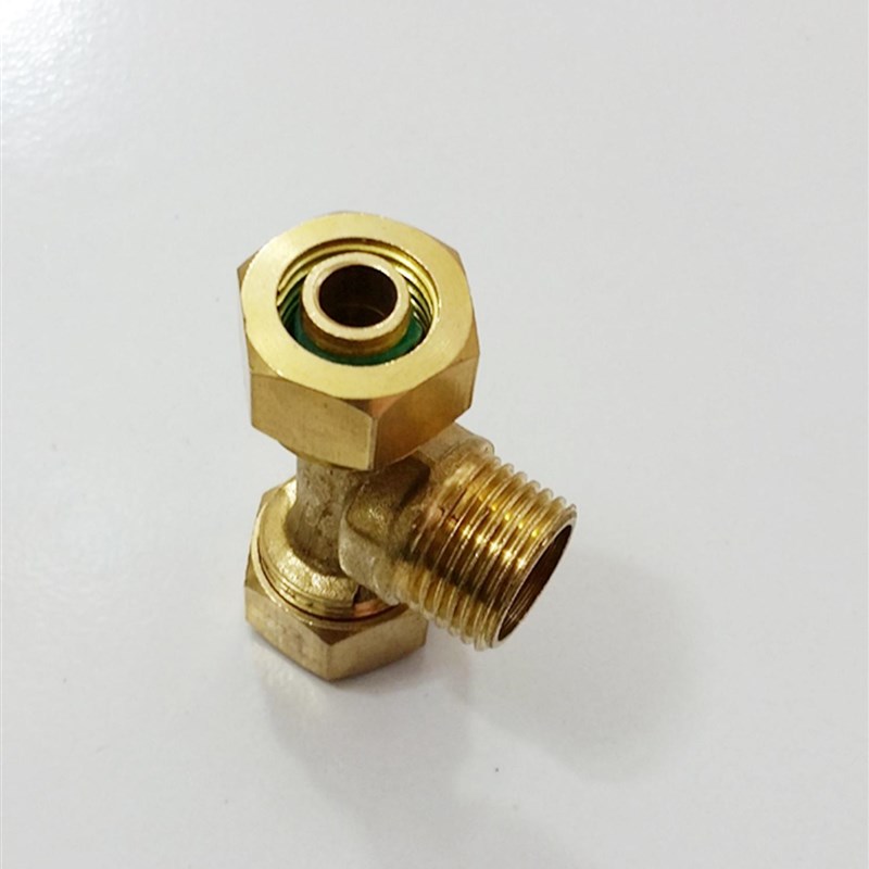 地暖管专用接头铝塑管接头配件四分管接头塑料管接头连接件三通
