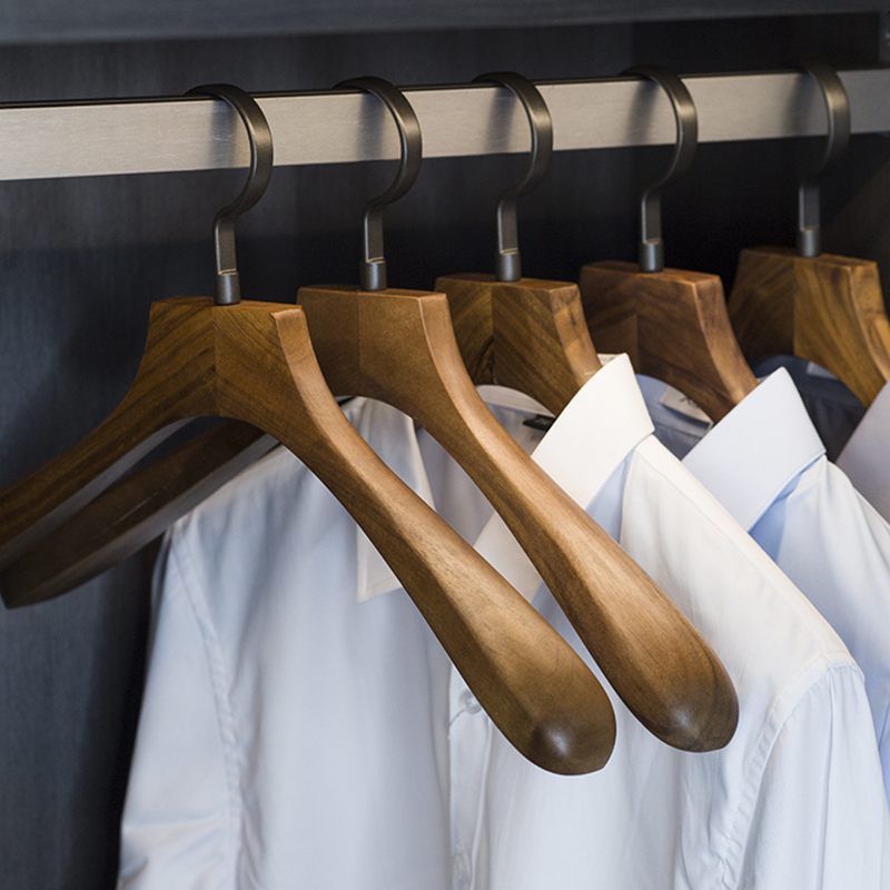 高端衣架家用卧室衣帽间无痕黑胡桃实木衣撑防滑大衣架男女衣服挂