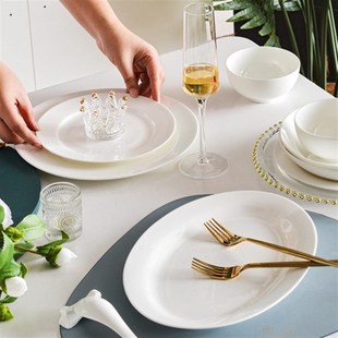 纯白餐具套装碗盘碟家用成套餐具2/4人用白色骨瓷盘子碗可微波炉