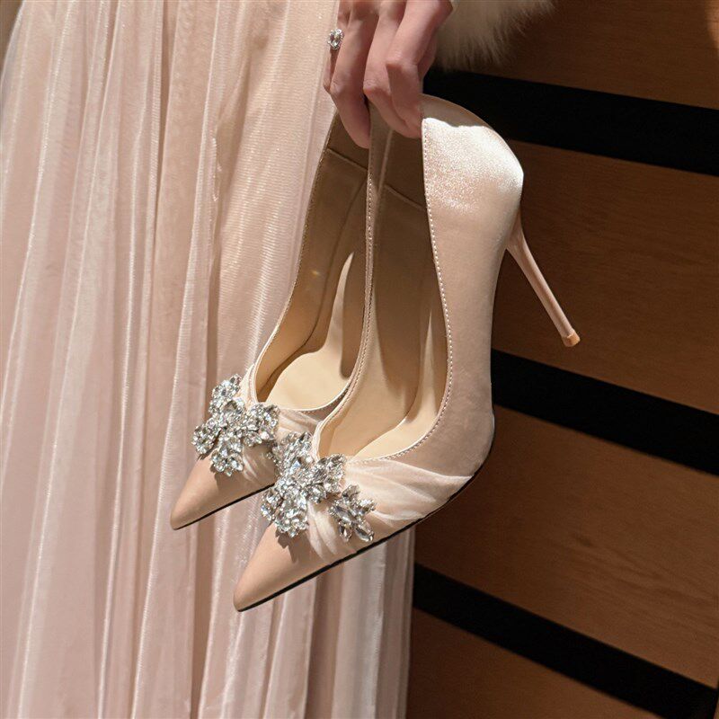 裸色高跟鞋c女细跟尖头水钻法式气质高级感单鞋婚鞋2025年秋冬新