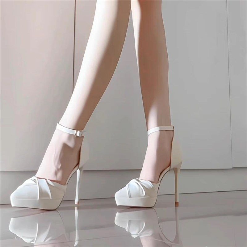 2025新款凉鞋高跟鞋米白色法式高级感一字M带防水台软底不累脚女