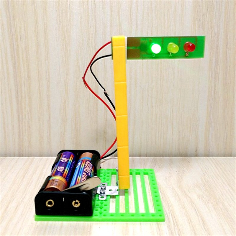 全自动红绿灯 智能红绿灯 DIY科技小制作小发明 儿童手工拼装玩具图片