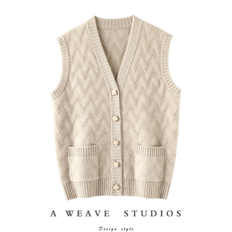 启超雅致小女神!加厚V领纯山羊绒背心女羊绒毛衣开衫针织坎肩冬,女装/女士精品,羊绒衫,淘宝优惠券,粉丝福利购,淘宝优惠卷