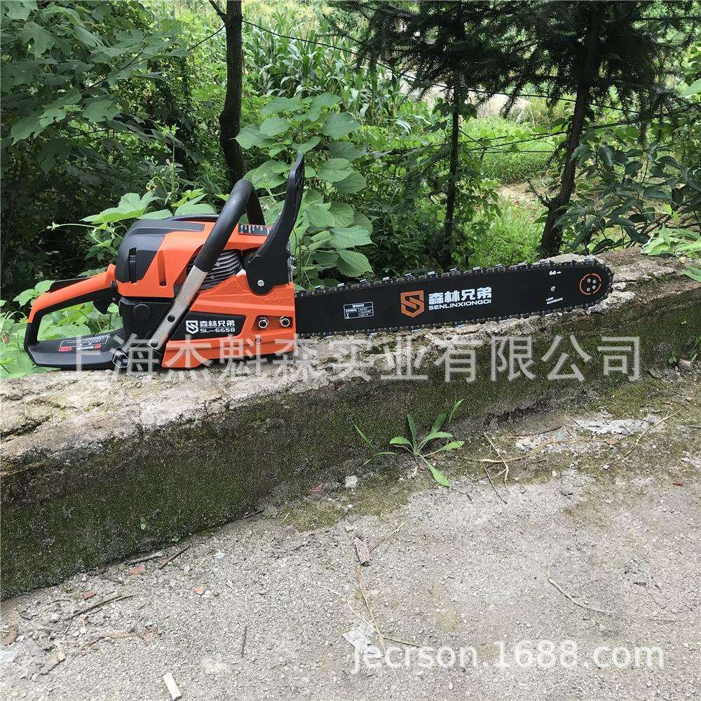 森林兄弟6658型汽油动力伐木锯户外砍树机 20寸大马力油锯