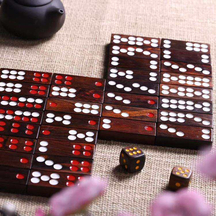 大酸枝牌九牌黑檀骨牌天九牌木雕家用大号商务送礼锦盒棋牌