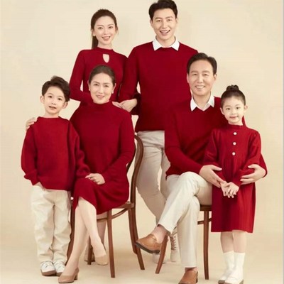 照相馆全家福主题摄影服装家庭装照相馆拍照写真红色毛衣亲子衣服