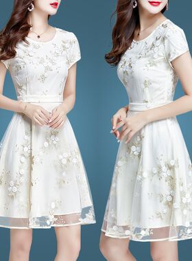 2020春夏季新款女装修身蕾丝连衣裙中长款显瘦气质减龄30-40-50岁