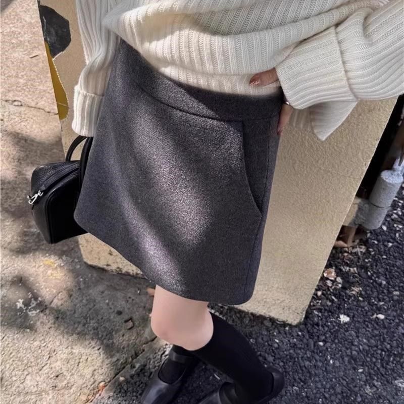 冬季大码加厚灰色毛呢半身裙高腰显瘦a字包臀裙遮胯呢子百搭短裙