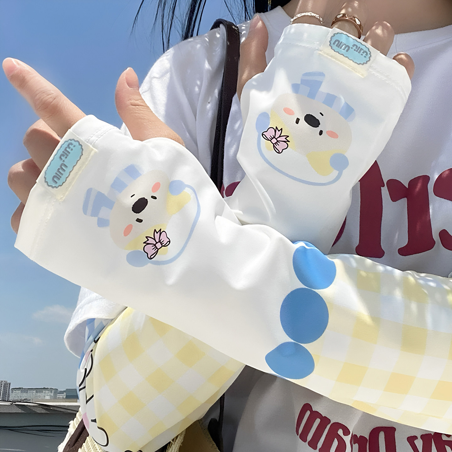 黄色格子小狗防晒袖套女夏季防紫外线宽松开车电动车遮阳冰丝冰袖