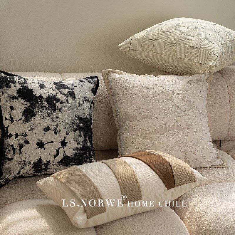 法式奶油风抱枕高级感样板间软装意式飘窗客厅沙发靠Y垫靠枕抱枕