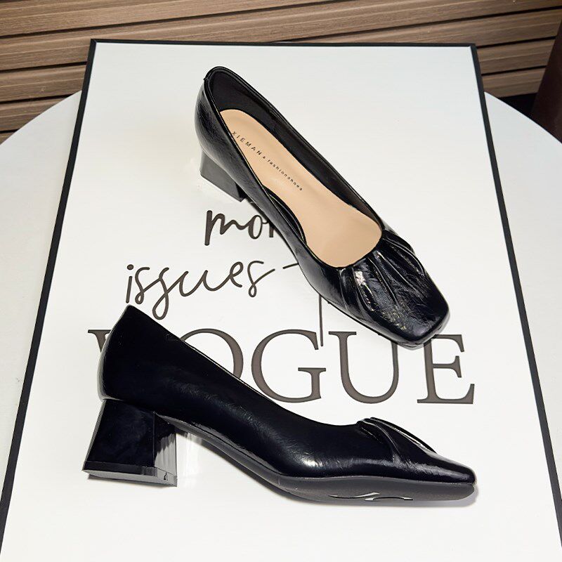 通勤职业5CM粗跟单鞋女s2024年新款黑色褶皱浅口软皮奶奶高跟鞋女