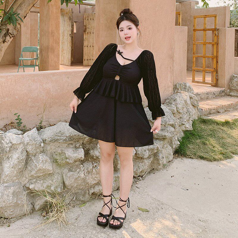 泳衣女款2024大码胖mm裙式连体保守显瘦遮肚长袖200斤高级感泳装