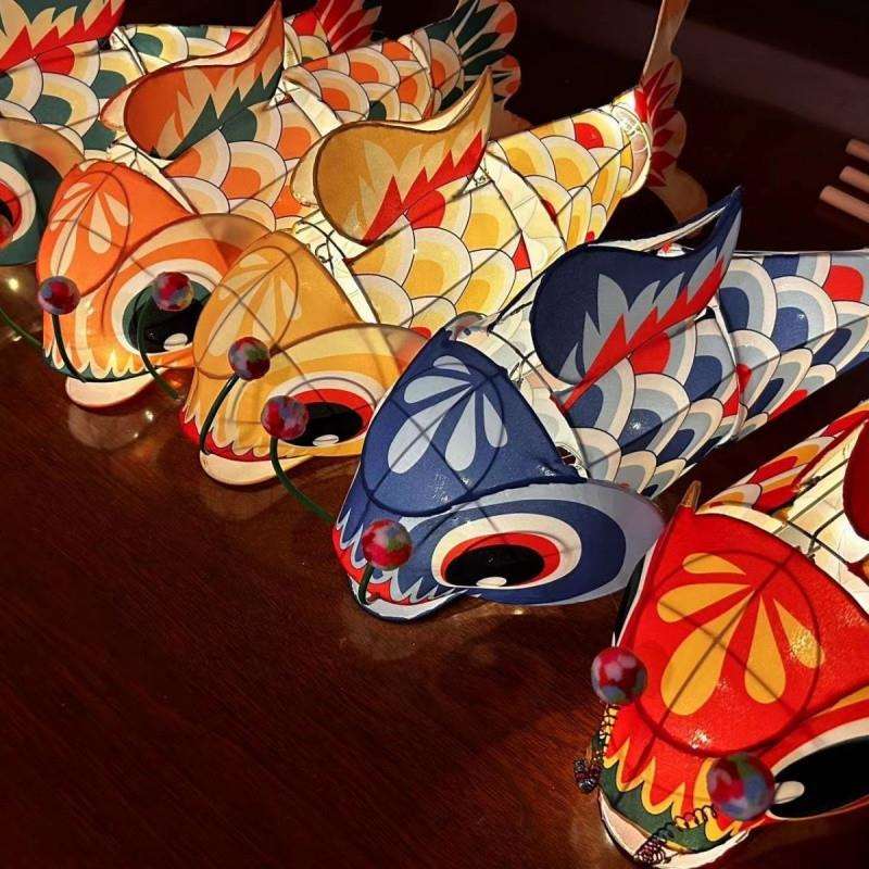 传统非遗手工制作新年元宵花灯中秋灯笼可活动发光立体举起来鲤鱼