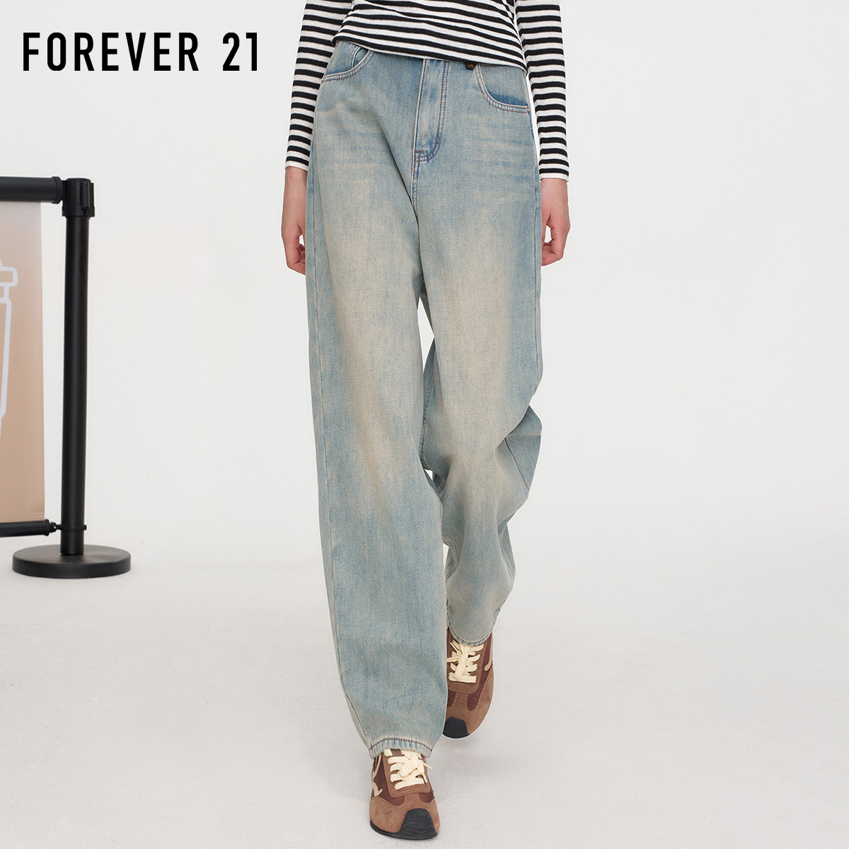 2025秋季新款女式牛仔长裤