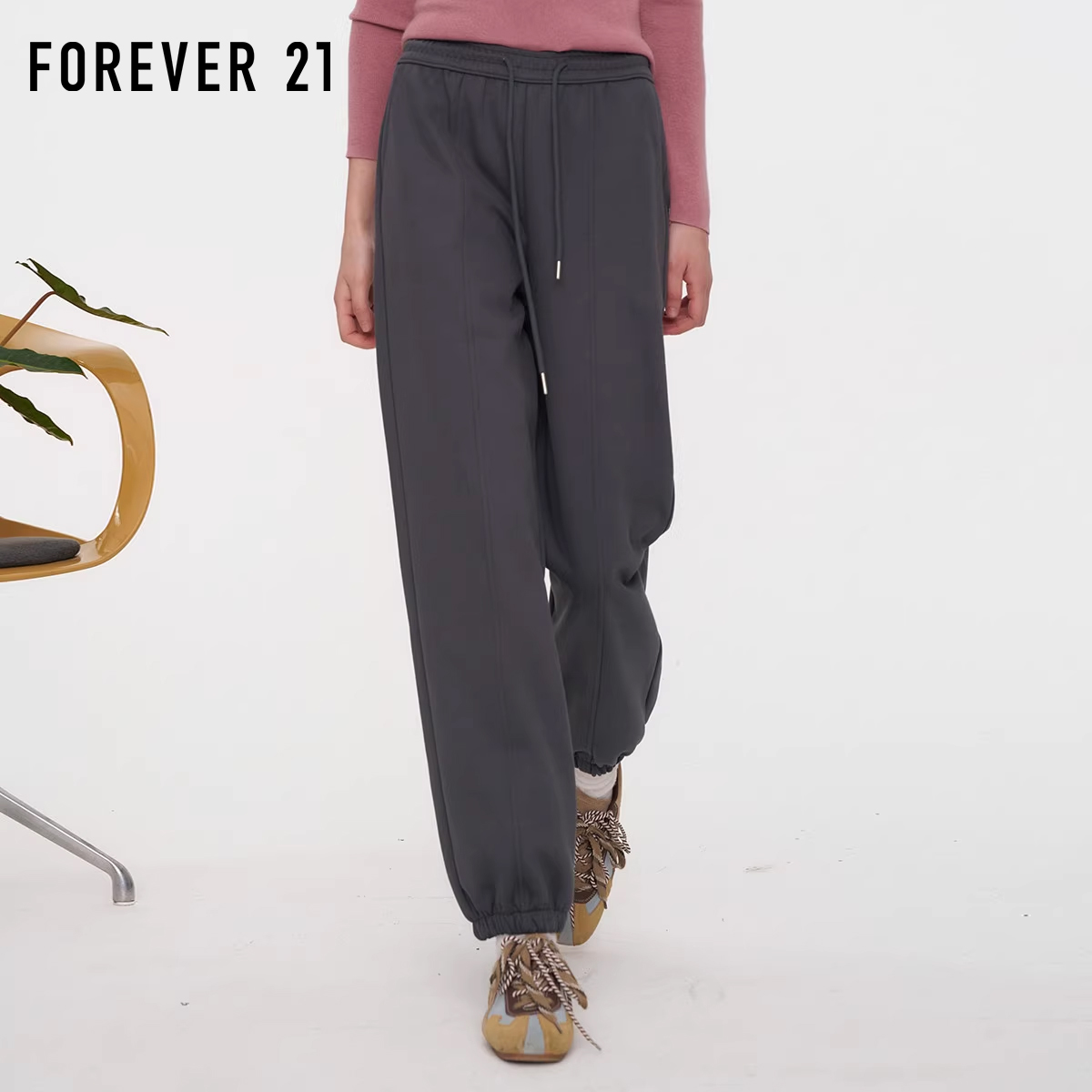 Forever21美式高腰卫裤女