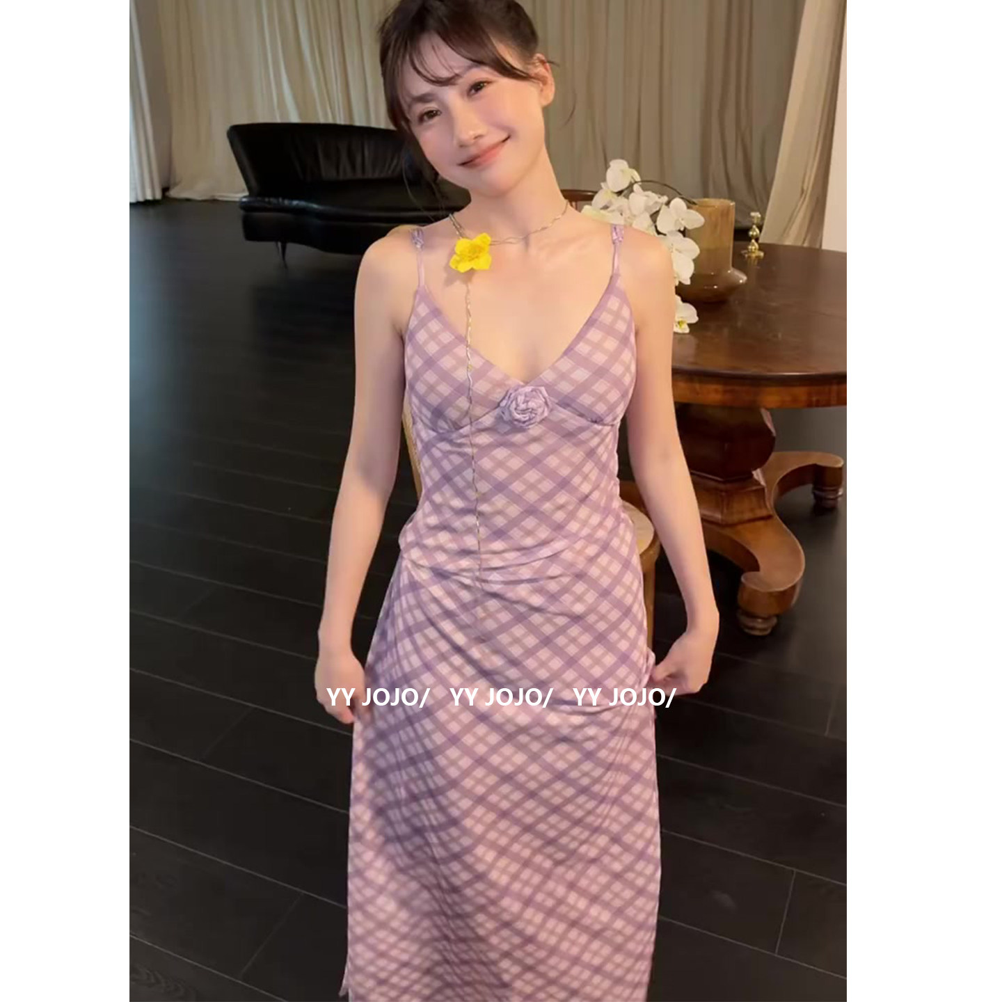 法式紫色网纱格子v领吊带连衣裙女夏纯欲收腰显瘦包臀裙无袖长裙