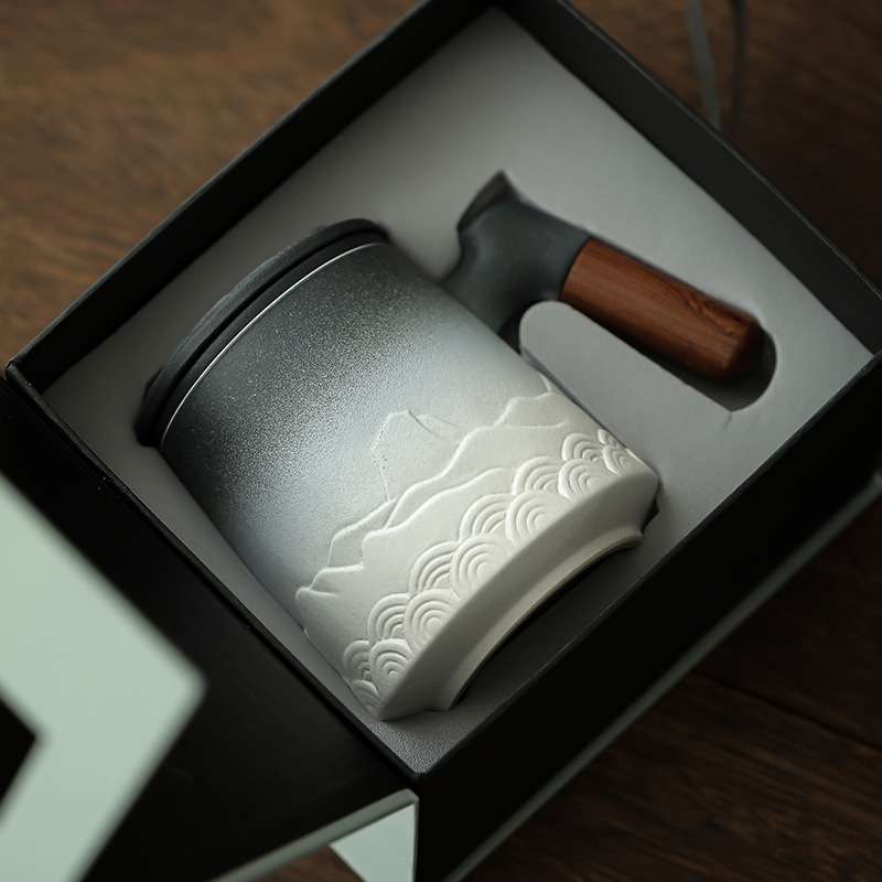 浮雕远山陶瓷杯马克杯茶水分离茶杯办公带盖个人杯主人杯单杯