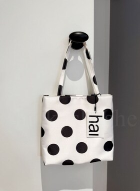 韩国小众韩系高级感少女单肩腋下手提百搭复古hai白色波点小方包