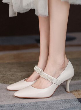 等屿 春秋新款真皮仙女风珍珠法式高跟鞋女白色婚鞋方头浅口单鞋