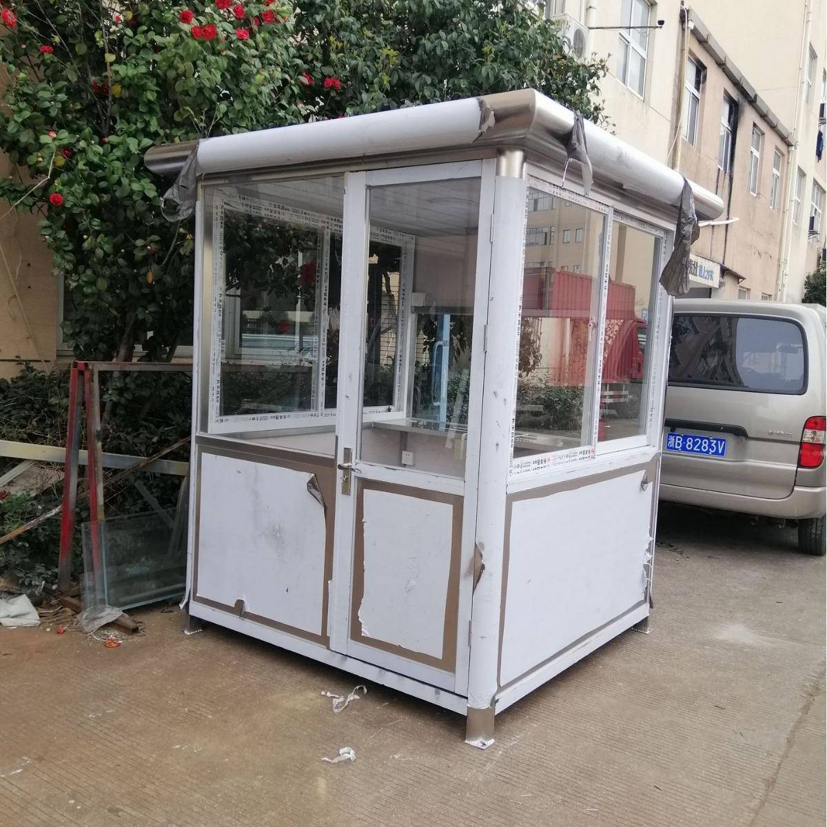 2米现货岗亭不锈钢304成品保安亭特价门卫亭201钢送货高性价比厂