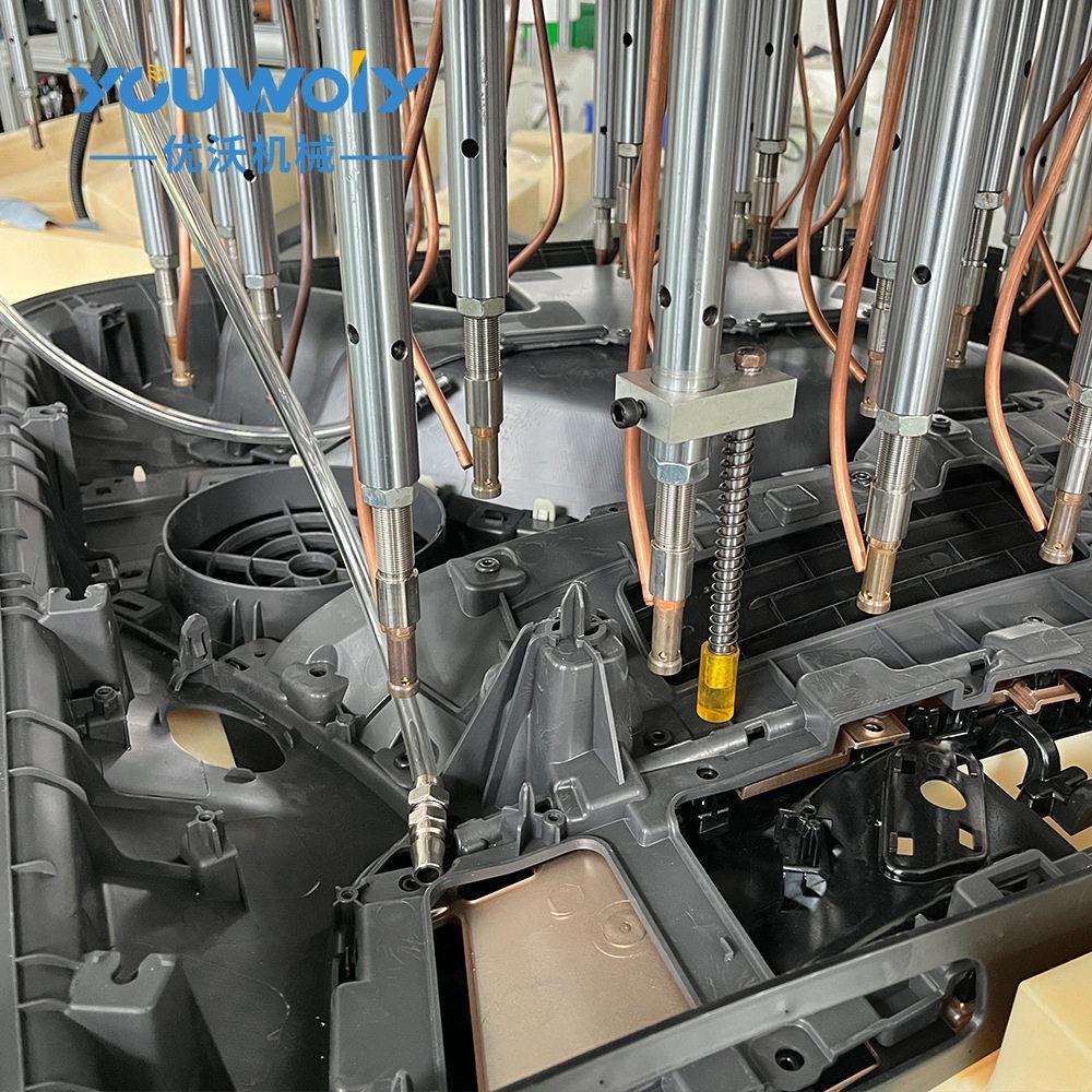 热铆焊接机工装模具夹具 汽车门板工装模具定 制 热铆机模具