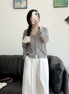 百搭JI了!!灰色,白色V领薄款针织衫女 空调衫 防晒衫 针织外套