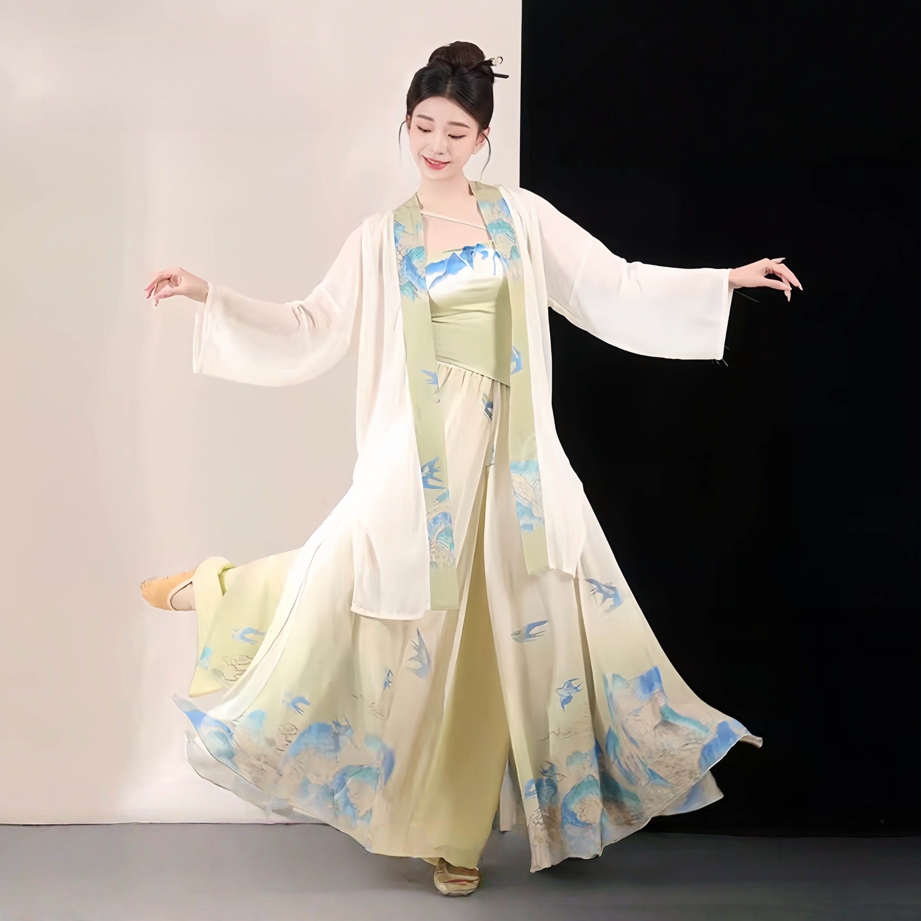 新款古典新中式日常舞蹈服典雅纱衣外披大裙摆国风民族表演练功服,运动/瑜伽/健身/球迷用品,古典舞服,淘宝优惠券,粉丝福利购,淘宝优惠卷