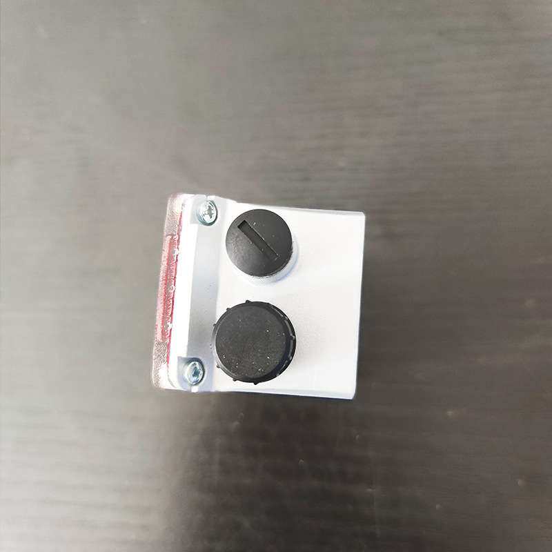 现货Leuze/劳易测DCR 202i FIX-M1-102-R3固定式2D条码阅读器识别