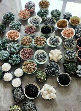 供应灰色小卵石枯山水白卵石水洗石米枯山水装饰石头五彩石