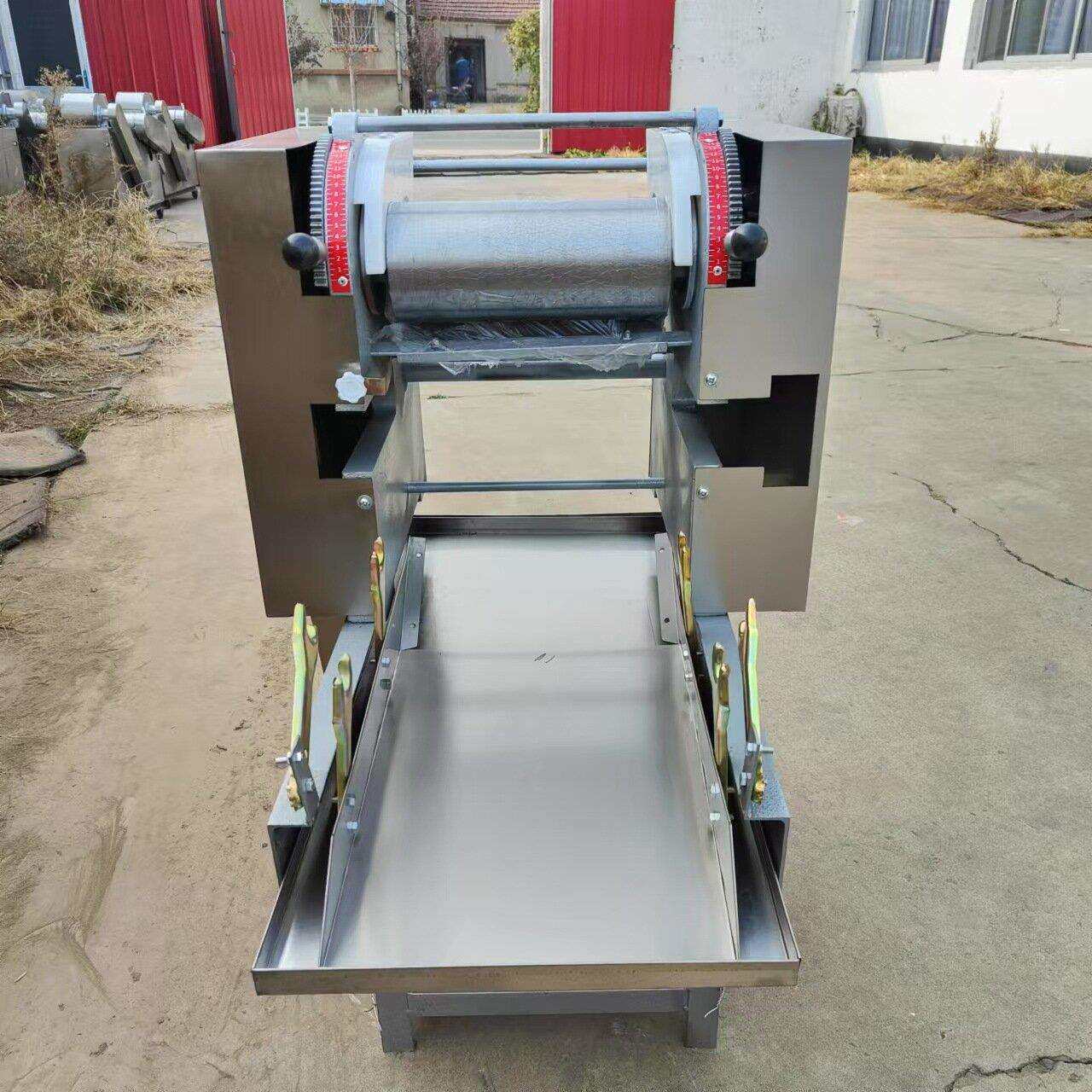 面条机厂家 蜜饯果脯切丁机图片 花生米红枣蔓越莓切丁机价格