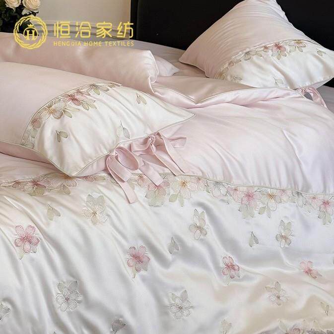 夏季丝滑凉感莱赛尔纤维四件套浪漫花卉刺绣裸睡绑带被套床品紫色