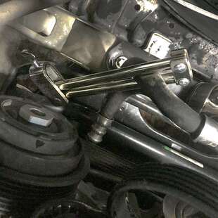 油管断流钳子油管封口钳汽修专用水管刹车油管钳汽车燃油管夹工具