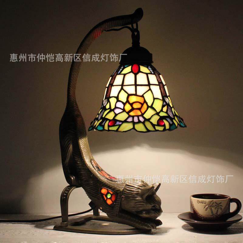 蒂凡尼彩色玻璃手工焊接台灯欧式复古装饰灯小猫合金底座小夜灯
