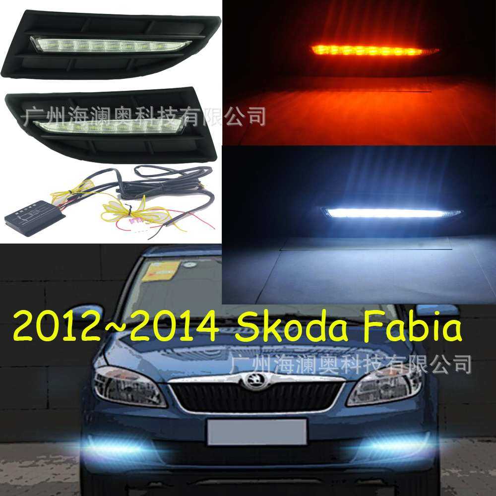 适用于斯柯达晶锐日行灯大灯前照灯三色转向2012～2014款