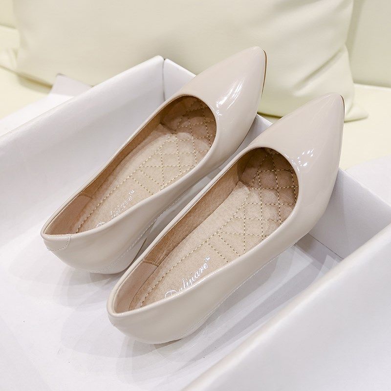 内增高豆豆鞋女秋季漆皮尖头坡跟小码四季平底单鞋气质软底工作鞋,女鞋,浅口单鞋,淘宝优惠券,粉丝福利购,淘宝优惠卷