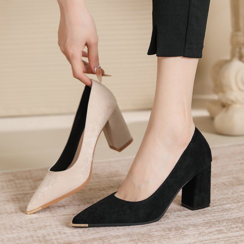 黑色高跟鞋女粗跟不累脚尖头防踢工作单鞋胖脚N宽脚大码41-43女鞋
