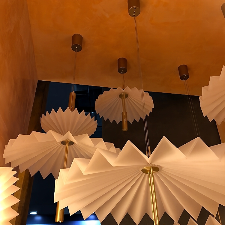 北欧现代简约创意芭蕾造型吊灯设计师样板房餐厅吧台卧室床头吊灯