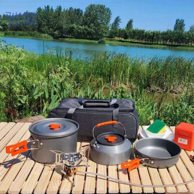 uvC户外灶具便携式新款三头炉野外野炊套装自驾游防风野外炉具一