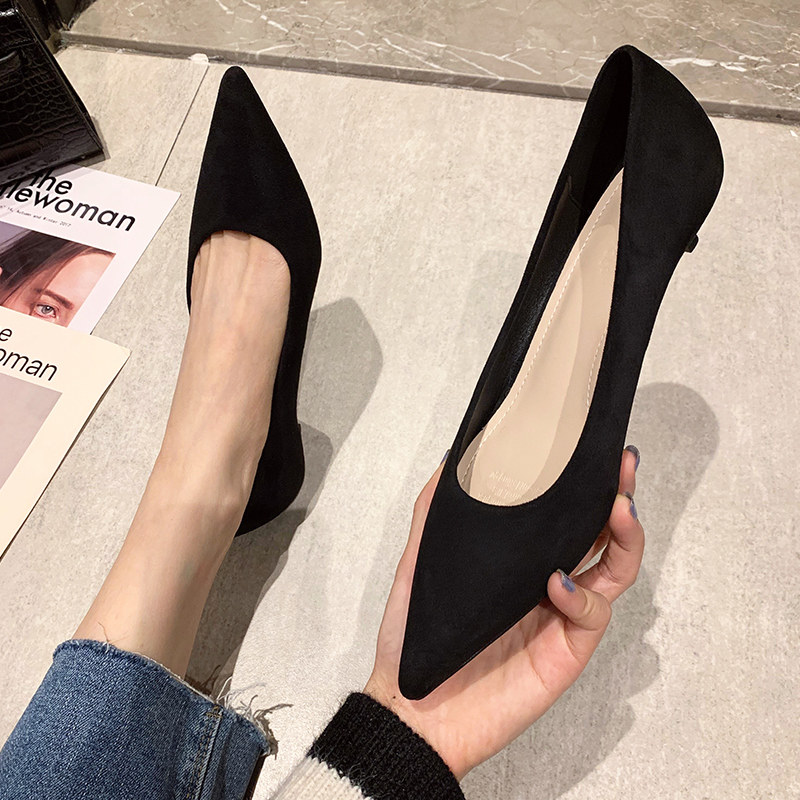 黑色绒面低跟高跟鞋女职业202z1新款春夏学生礼仪正装面试尖头细